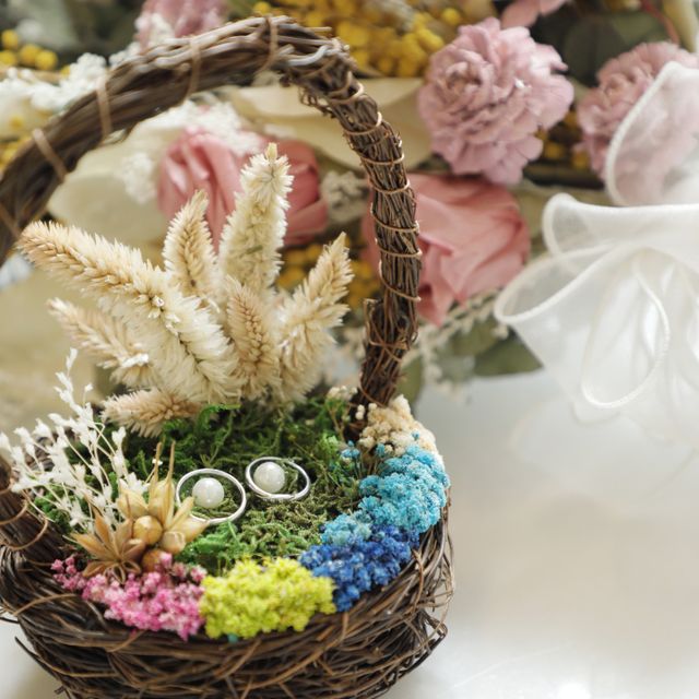 【ヴァンドーム青山(VENDOME AOYAMA)の口コミ】 ウェーブタイプの指輪と、ストーンが1つ以上欲しいという思いがありました…