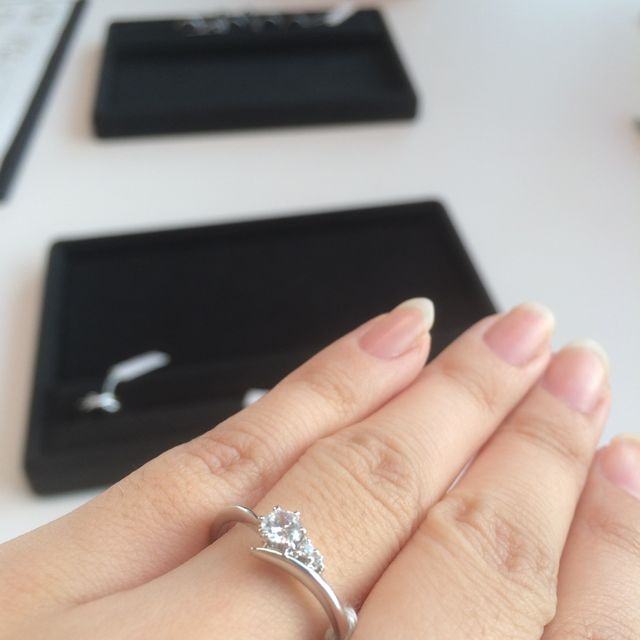 【BRILLIANCE+(ブリリアンスプラス)の口コミ】 希望のデザインを実際に見ることができます。シンプルなものからゴージャ…