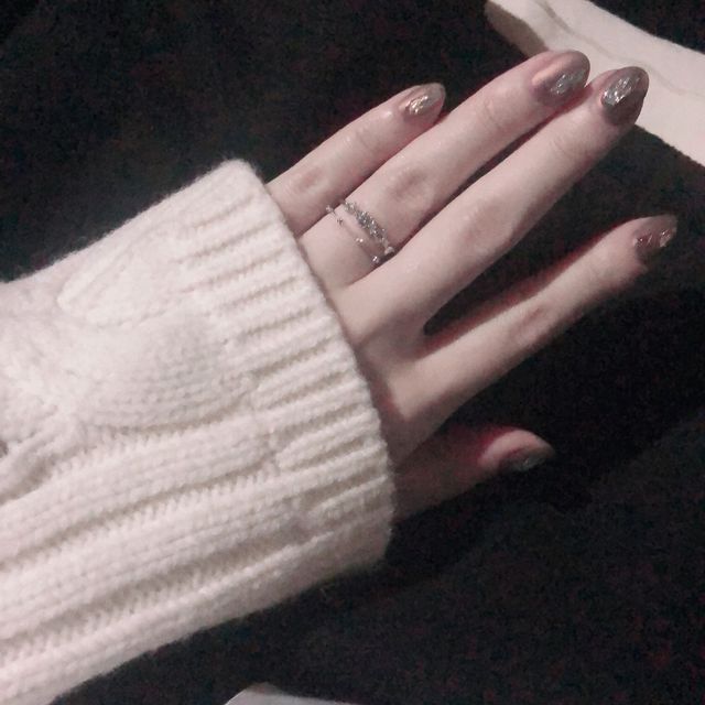 【e.m.の口コミ】 普段からファッションリングもこちらで購入しており、結婚指輪もe.m.にし…