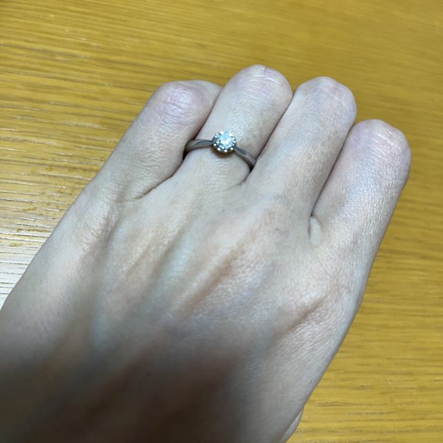 【ヴァンドーム青山(VENDOME AOYAMA)の口コミ】 指輪をする習慣がないので、できるだけ指にフィットして、邪魔にならない…