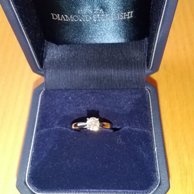 【銀座ダイヤモンドシライシの口コミ】 ダイヤモンドの大きさとリングの形をセミオーダーできるところが良かった…
