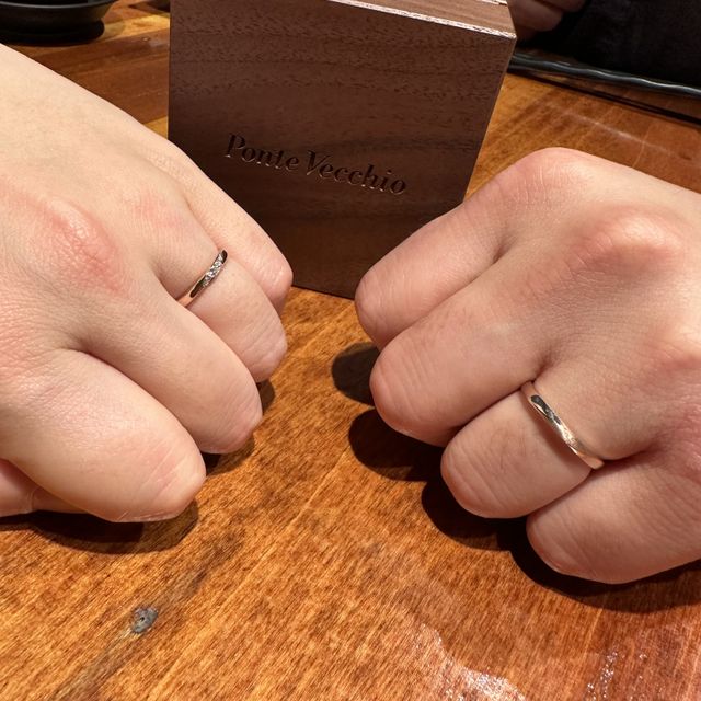 【Ponte Vecchio(ポンテヴェキオ)の口コミ】 ピンクゴールドで作ってもらいました。お互いに、プラチナではなくゴール…