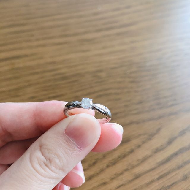 【ティファニー(Tiffany & Co.)の口コミ】 シンプルだけどエレガントな印象の指輪がいいなと思っていたところ、シル…