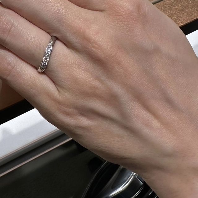 【HIROUMI(ヒロウミ)の口コミ】 着け心地の良さ、シンプルながらもアクセントのあるデザインに惹かれて決…