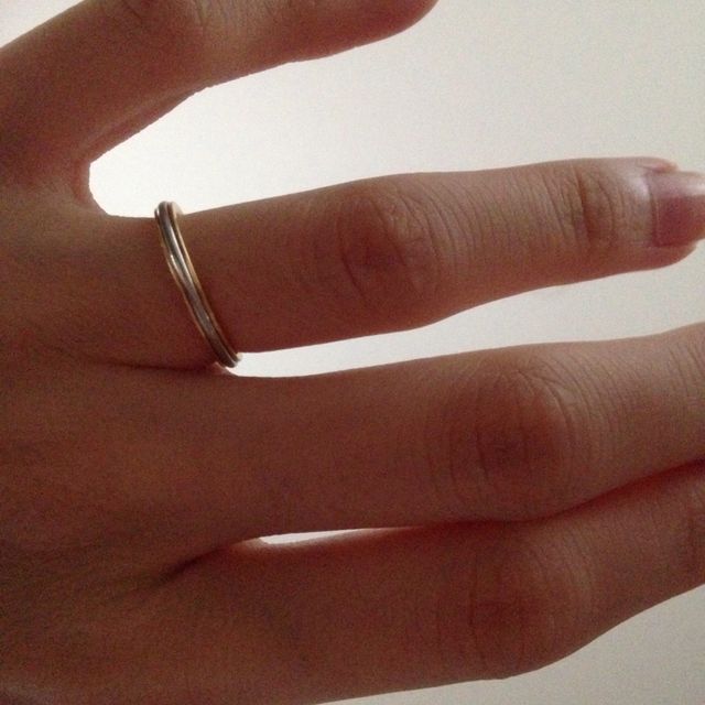 【ティファニー(Tiffany & Co.)の口コミ】 ゴツゴツしたものではなく、細身の華奢なものが欲しかったので購入を決め…