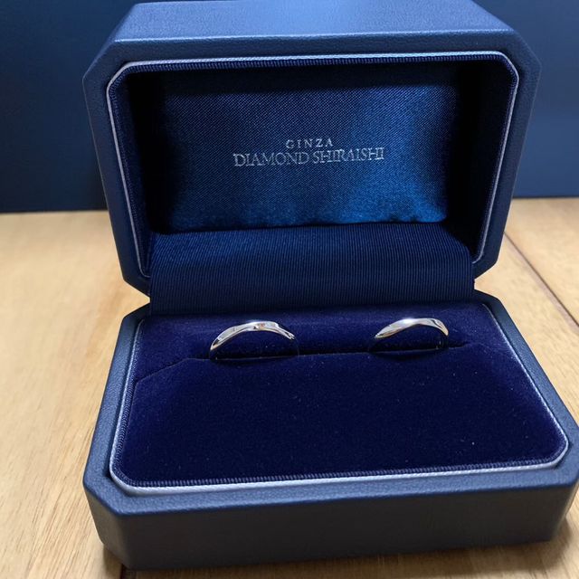 【銀座ダイヤモンドシライシの口コミ】 付け心地がよく、太さやウェーブの加減がちょうどいいと思った。かなり多…