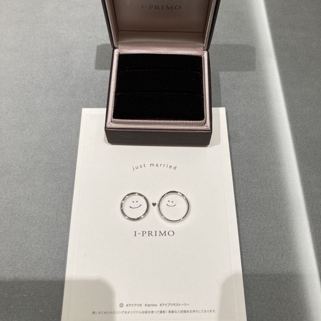 【アイプリモ(I-PRIMO)の口コミ】 もともとシンプルな結婚指輪をら探しててその中でも最初に一目惚れしたの…