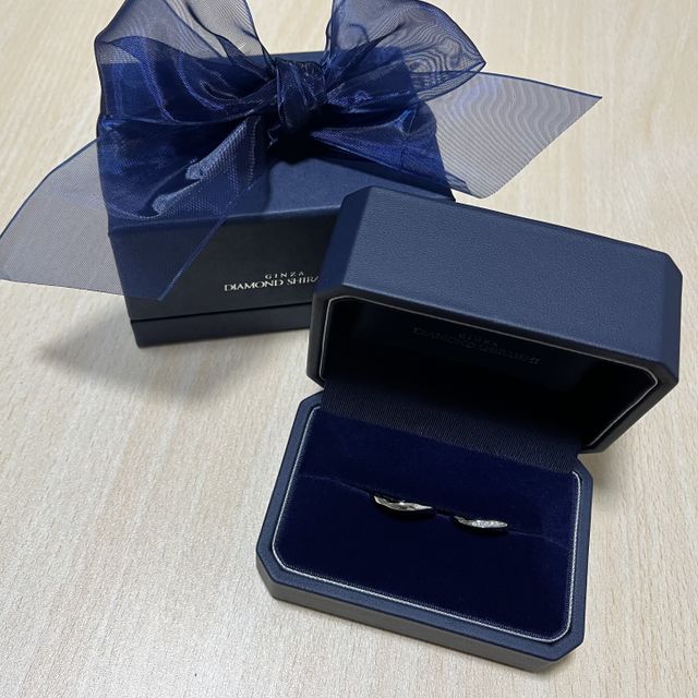 【銀座ダイヤモンドシライシの口コミ】 自分たちの指にあった、永く着けていけるようなデザインを選びました。特…