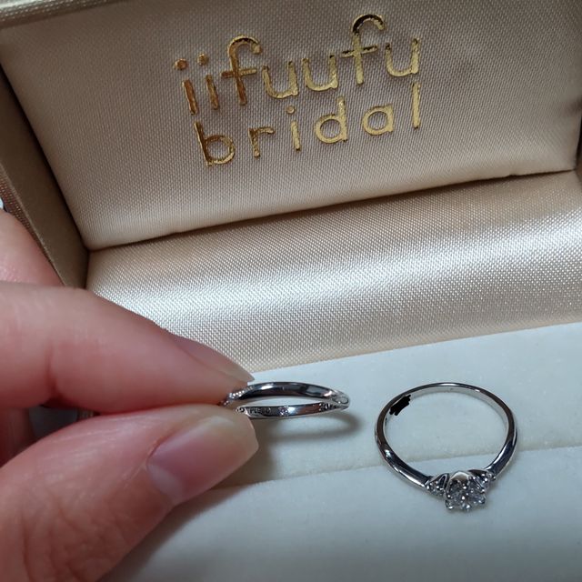【1122 iifuufu bridal(いい夫婦ブライダル)の口コミ】 決め手は、価格、デザインです。価格がお手頃だと思います。ペアでの値段…