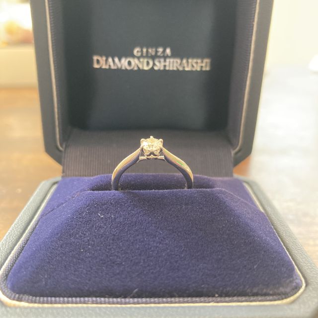 【銀座ダイヤモンドシライシの口コミ】 ストレートでシンプルでダイヤモンドがめだつデザインを探していました。…