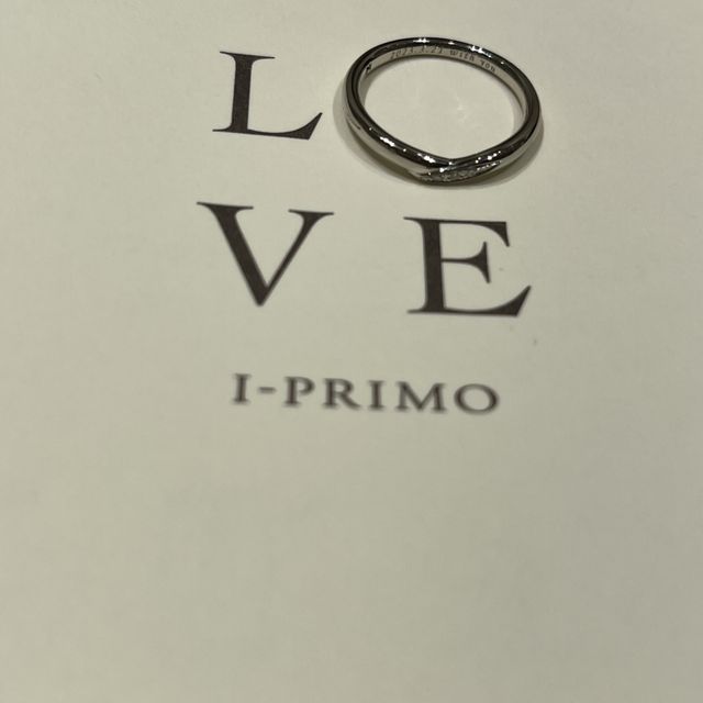【アイプリモ(I-PRIMO)の口コミ】 ダイヤも入っていてキラキラしてかわいい。
シンプルだけど地味じゃない。…