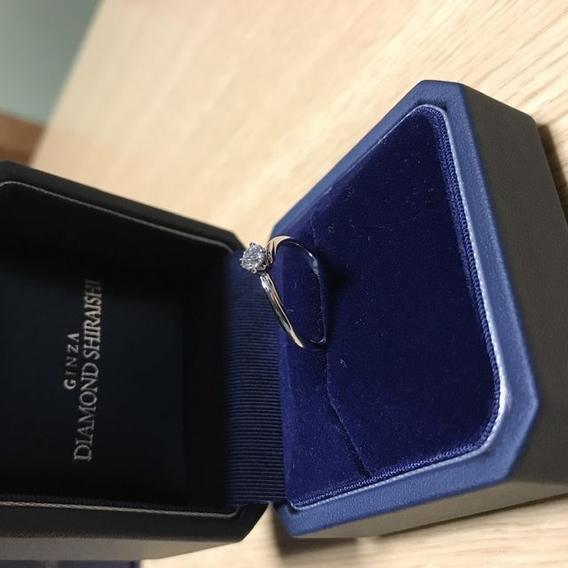 【銀座ダイヤモンドシライシの口コミ】 とあるご縁があり、紹介いただいたダイヤモンドシライシさんにて婚約指輪…