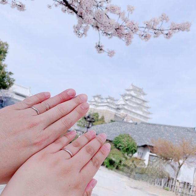 【4℃ BRIDAL(ヨンドシーブライダル)の口コミ】 360°ウェーブは指にフィットし、手を握っても痛くないデザインでダイ…