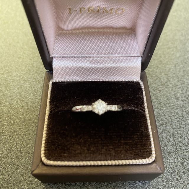 【アイプリモ(I-PRIMO)の口コミ】 可愛いくて、シンプルで、キラキラな物がよかった。長く使えるものがいい…