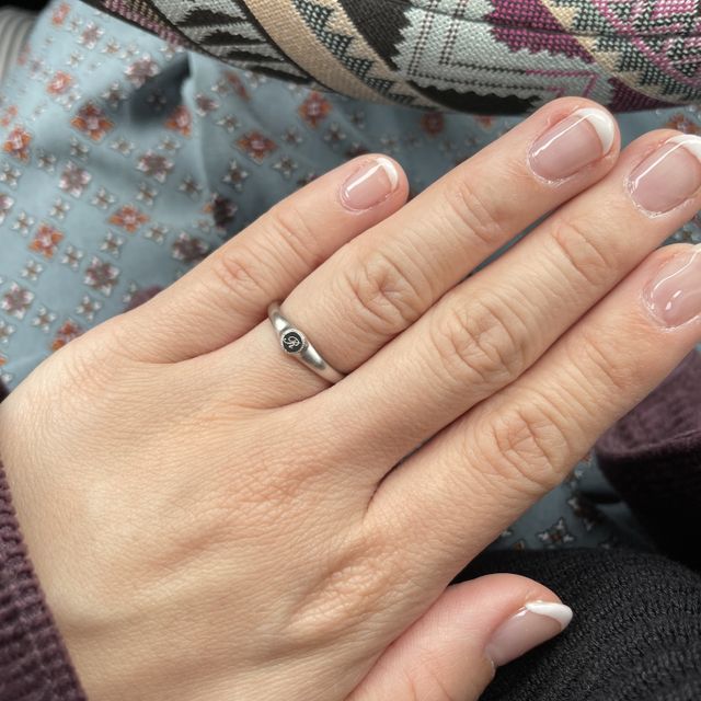 【PORTADA(ポルターダ)の口コミ】 夫婦ともに一目惚れでした！
人と被らない個性的なデザインの指輪を探して…