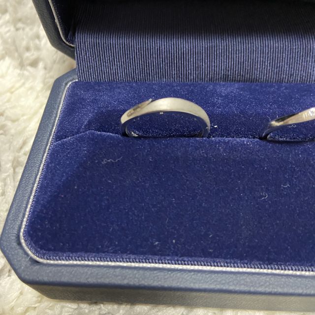 【銀座ダイヤモンドシライシの口コミ】 彼は他店舗を見ている時からメッキ加工されているものが良いと言っていて…