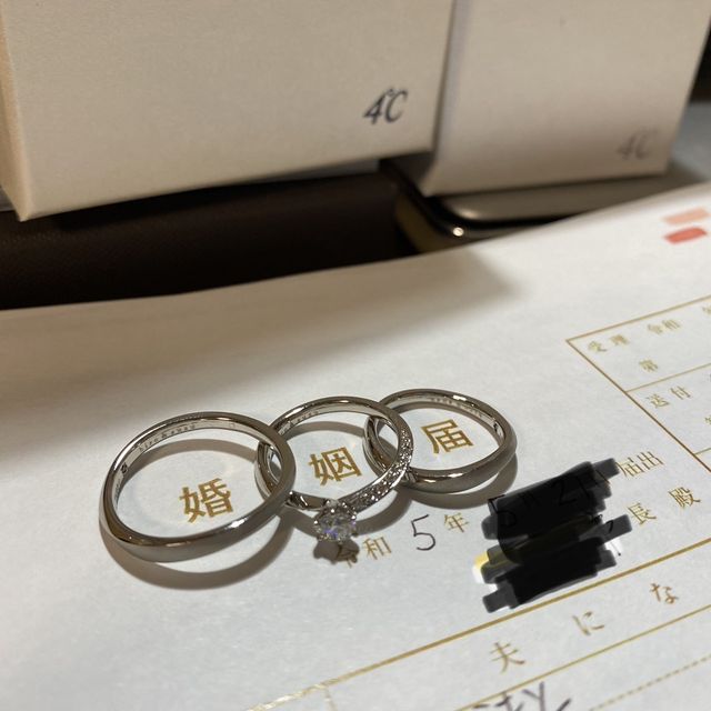 【4℃ BRIDAL(ヨンドシーブライダル)の口コミ】 デザインもたくさんある中で自分達らしく、いろんな種類から選ぶことがで…