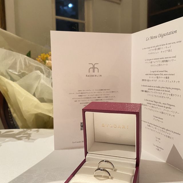 【ブルガリ(BVLGARI)の口コミ】 指輪選びを始めた時には、お互いこだわりが全くなく逆に困っていました。…