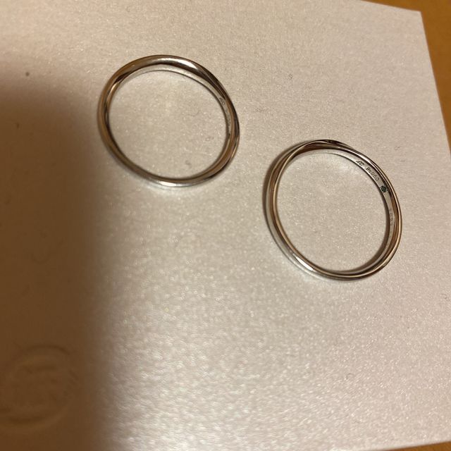 【4℃ BRIDAL(ヨンドシーブライダル)の口コミ】 シンプルなデザインを探してたところ
1番に目に入りました。
実際につけさ…