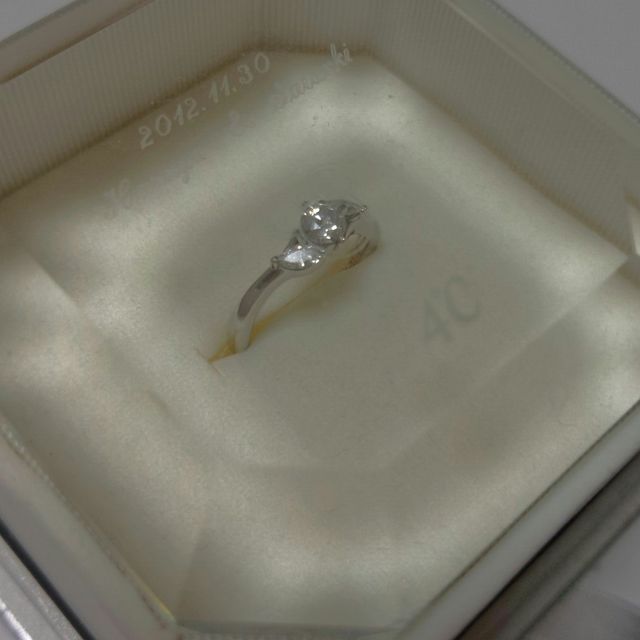 【4℃ BRIDAL(ヨンドシーブライダル)の口コミ】 ディズニーの物のデザインが好きで、これを見たときに周りの人と違うデザ…