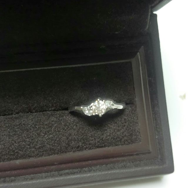 【4℃ BRIDAL(ヨンドシーブライダル)の口コミ】 ディズニーの物のデザインが好きで、これを見たときに周りの人と違うデザ…