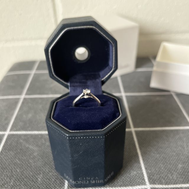 【銀座ダイヤモンドシライシの口コミ】 インターネットでいろいろな店の指輪を比べてみましたが、デザイン的にも…