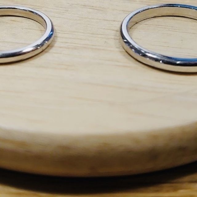 【CRAFY(クラフィ)の口コミ】 シンプルなデザインで費用を抑えた結婚指輪を探している中でCRAFYを見つけ…