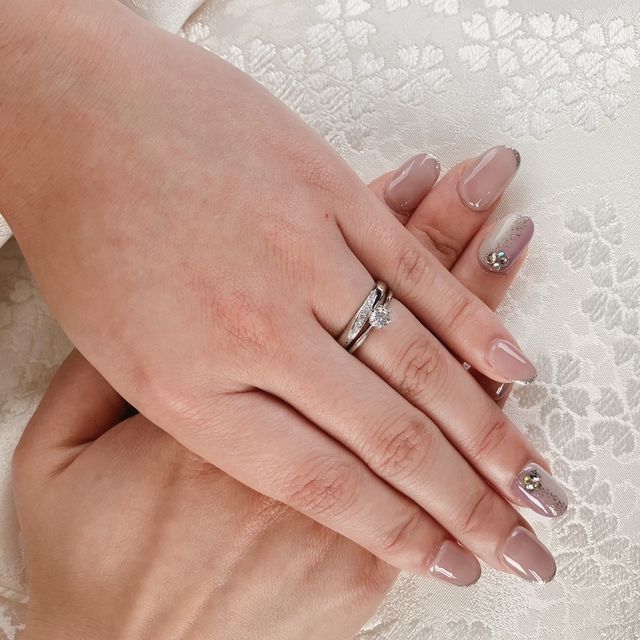 【ROCCA(ロッカ)の口コミ】 キラキラしていて、それでいて、あまり派手すぎず、ずっとつけられるもの…