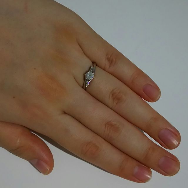 【アイプリモ(I-PRIMO)の口コミ】 手が肉厚なのでストレートではなく、Vラインまたはウェーブライン、さらに…