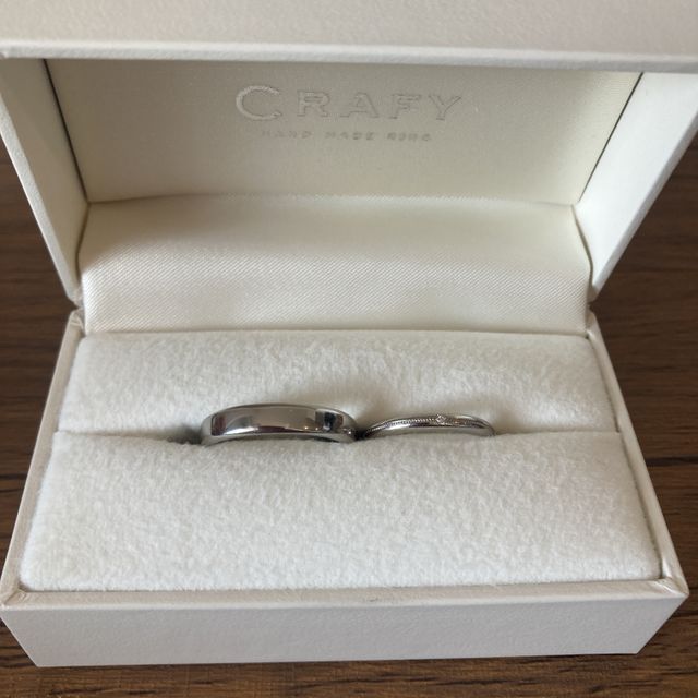 【CRAFY(クラフィ)の口コミ】 既製品で欲しい指輪のデザインがなく探していたところ、自分好みのデザイ…