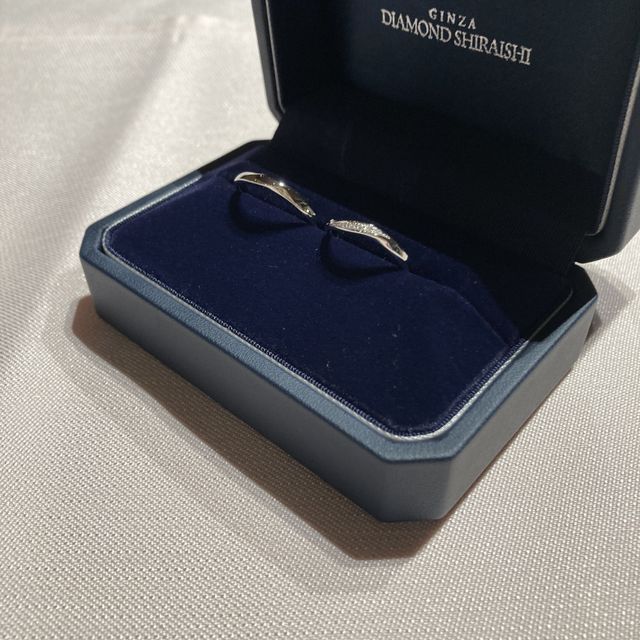 【銀座ダイヤモンドシライシの口コミ】 銀座ダイヤモンドシライシは、ストレートやウェーブなどの形やデザインが…