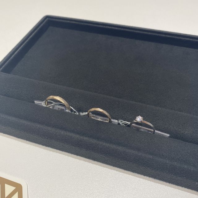 【BRILLIANCE+(ブリリアンスプラス)の口コミ】 元々インターネットで見ていた個性的なデザインと色味が気に入っていたデ…