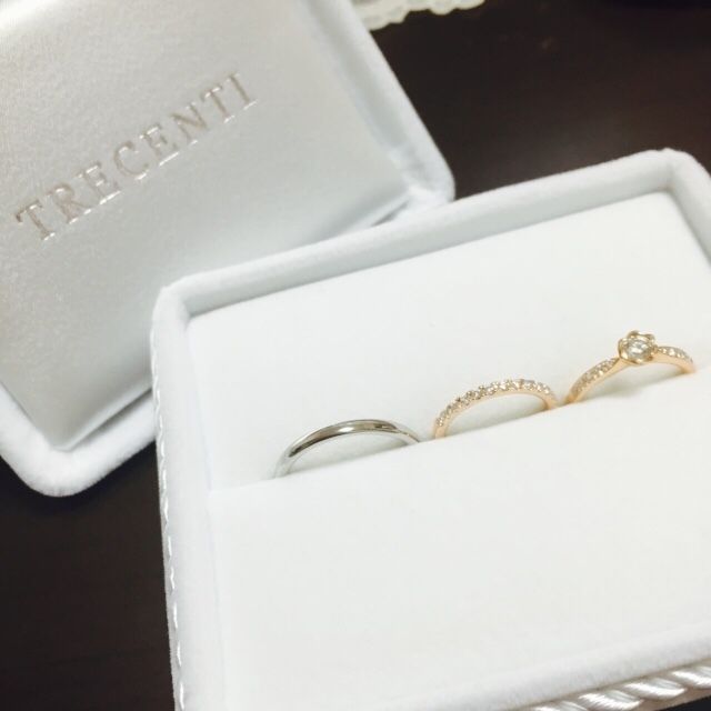 【TRECENTI(トレセンテ)の口コミ】 婚約指輪がこちらのブランドだったので1番に見にいきました。元々結婚指輪…