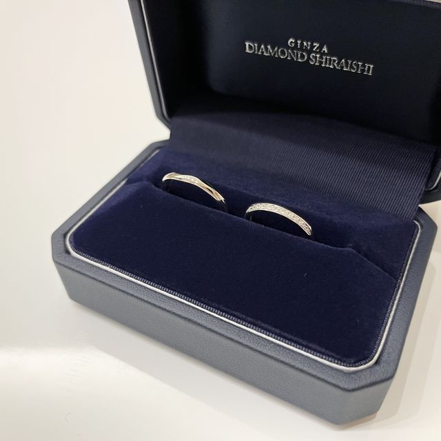 【銀座ダイヤモンドシライシの口コミ】 気になるデザインや購入予定価格を伝えると、いくつか候補の指輪を提案し…