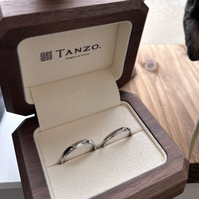 【TANZO.(鍛造指輪)の口コミ】 職人の技術、鍛造製法で製作されているということにとても惹かれました。
…