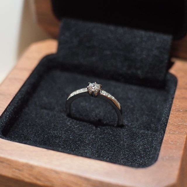 【TANZO.(鍛造指輪)の口コミ】 フルオーダーなので自分の理想のデザインのものを作ることができます。
普…