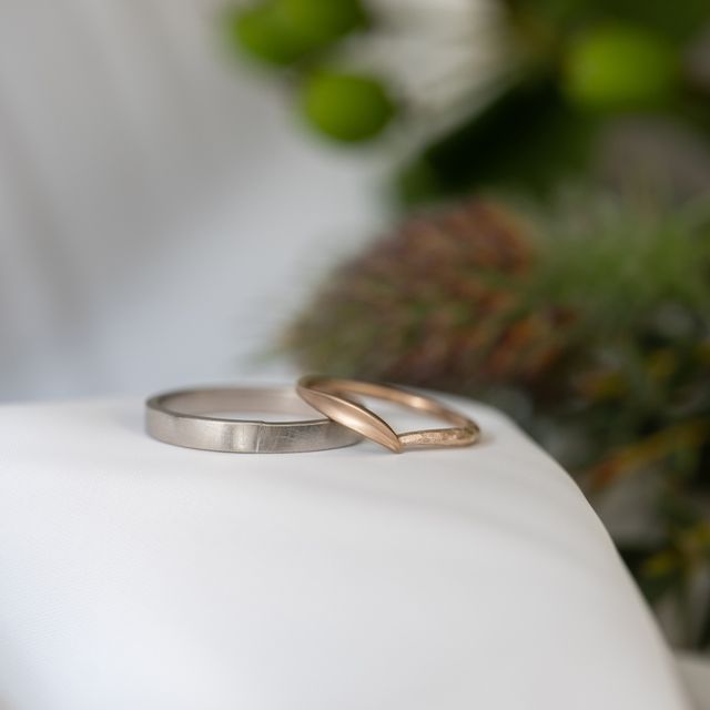 【Cayof(カヨフ)の口コミ】 カヨフさんのサイトを見てシンプルだけど個性的なところに惹かれました。
…