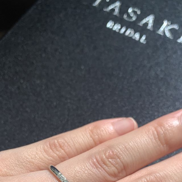【TASAKI(タサキ)の口コミ】 キラッキラで可愛くて、手を下ろしていても光って、目を引くようなデザイ…