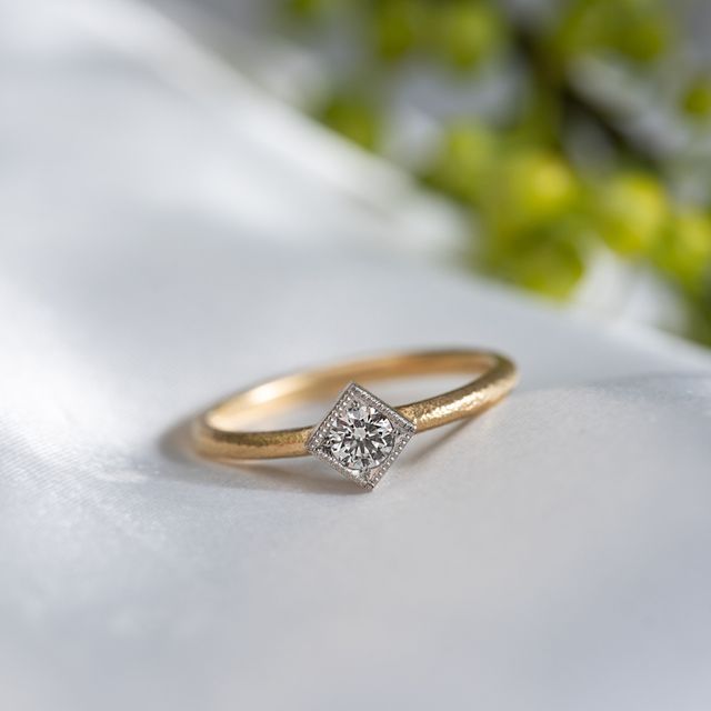 【Cayof(カヨフ)の口コミ】 InstagramでCayofさんを知り、公式サイトを見に行ったところどの指輪のデ…