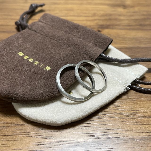 【鎌倉彫金工房の口コミ】 彼がこちらの婚約指輪を手作りしてくれたので結婚指輪も作ることにしまし…