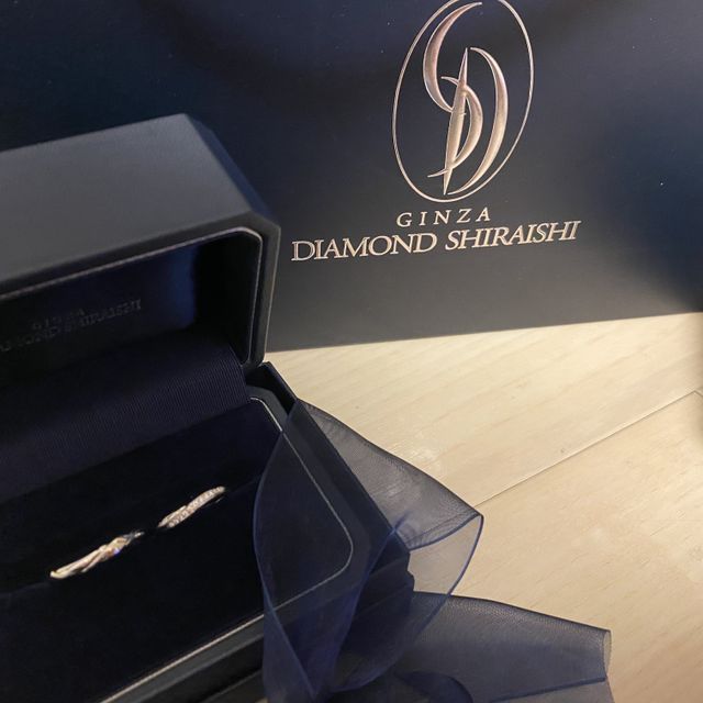 【銀座ダイヤモンドシライシの口コミ】 【デザインとコストパフォーマンスの良さ】
デザインはウェーブですが、男…