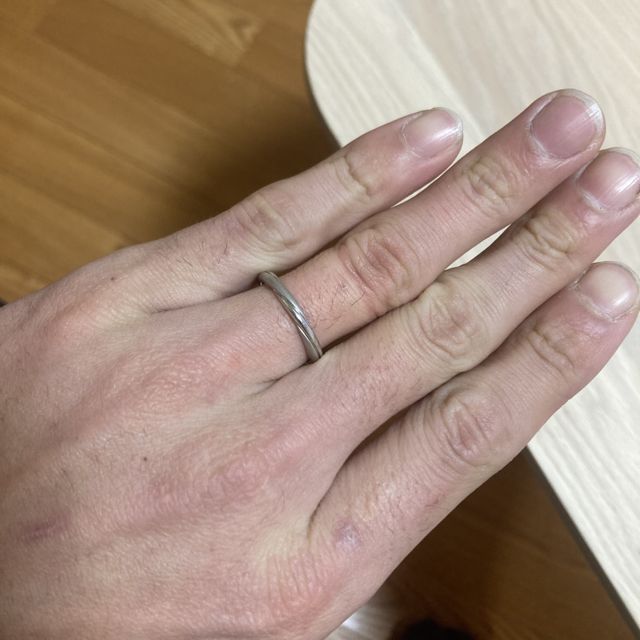 【銀座ダイヤモンドシライシの口コミ】 指輪のデザインはシンプルだが少し目立つものがよく
出来れば意味合いも良…