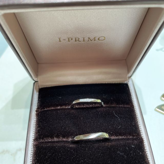 【アイプリモ(I-PRIMO)の口コミ】 店頭で診断を行った結果、お互いウェーブの指輪が合うと診断が出たのでウ…