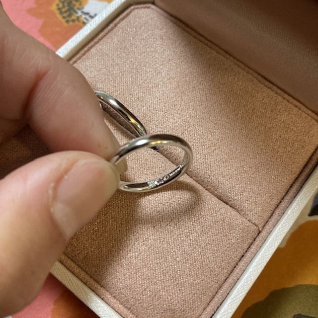 【TRECENTI(トレセンテ)の口コミ】 指輪の断面が楕円形の内丸甲で着け心地が違和感なく、シンプルだけど可愛…