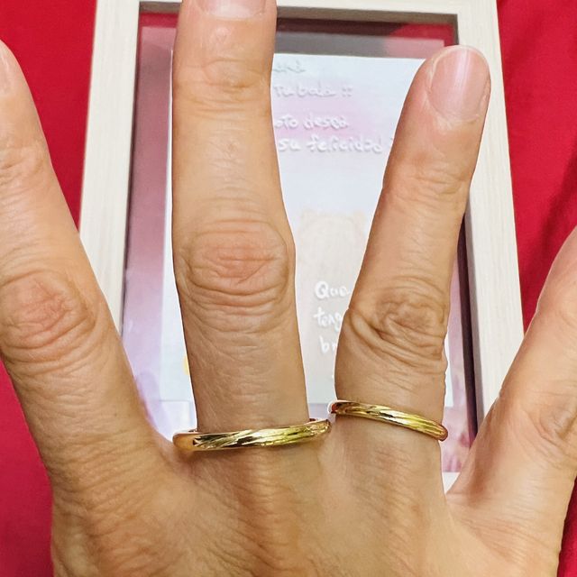 【CRAFY(クラフィ)の口コミ】 　百貨店等で、指輪を見て回りましたが、ピンと来る物に出会えない中で、…