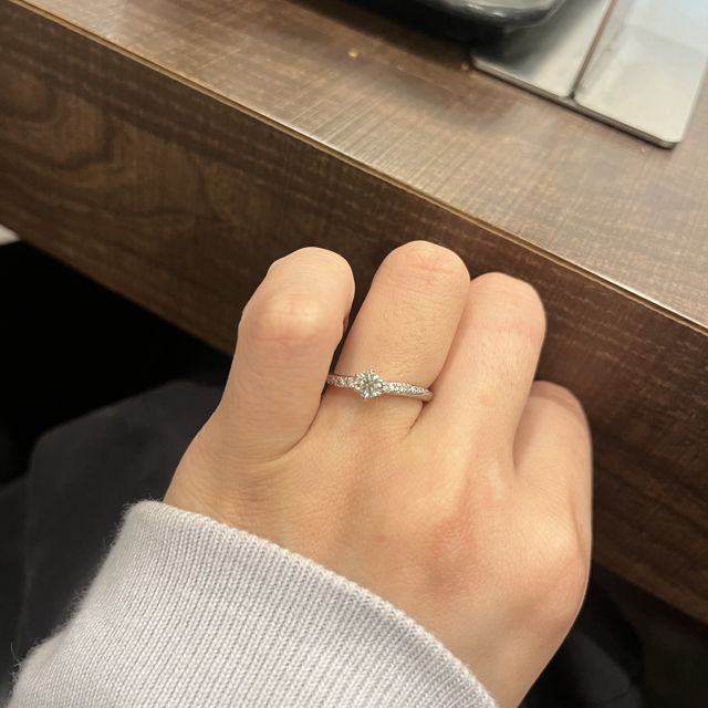 【銀座ダイヤモンドシライシの口コミ】 買った時のことは、私は知りません。相方に聞くとまずダイヤモンドが可愛…