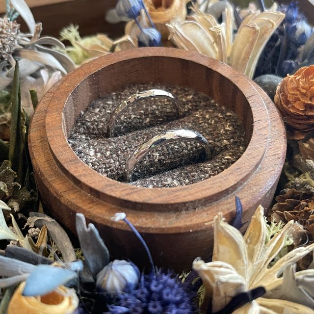 【鎌倉彫金工房の口コミ】 夫婦共にブランドにあまりこだわりがなかったため、思い出にもなる手作り…