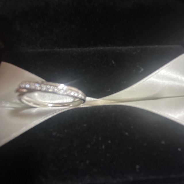 【エクセルコダイヤモンド(EXELCO DIAMOND)の口コミ】 いろんな指輪を着けさせていただき
型がすごく可愛くダイヤモンドもキラキ…