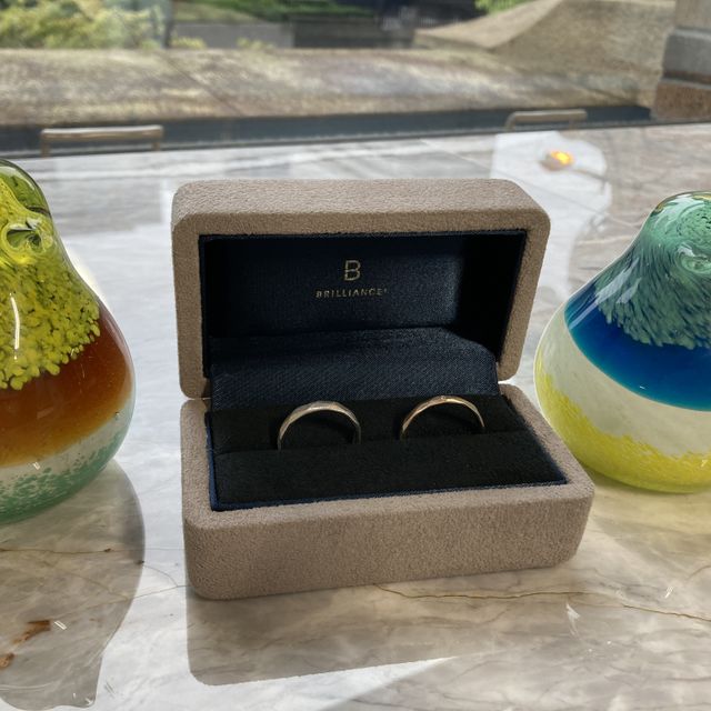 【BRILLIANCE+(ブリリアンスプラス)の口コミ】 指輪自体を打っているデザイン性が好きで一目惚れ、実際につけてみて使用…