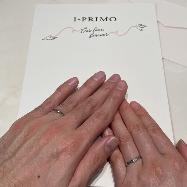 【アイプリモ(I-PRIMO)の口コミ】 一つ目は、デザインです。V字になっているため、指にフィットしやすく、見…